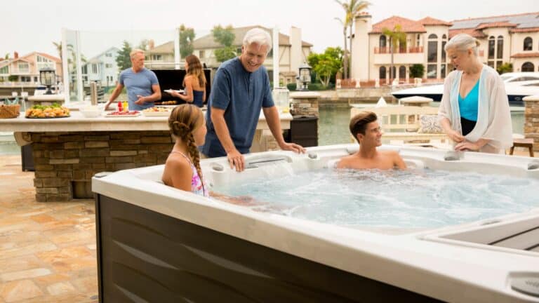 hot tub safety tips for holiday entertaining