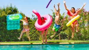 Things to Do Before Hosting That Backyard Pool Party